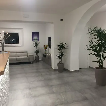 Barbarossa Hotel 2*
